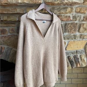 American Eagle Outfitters Beige V-Neck Sweater